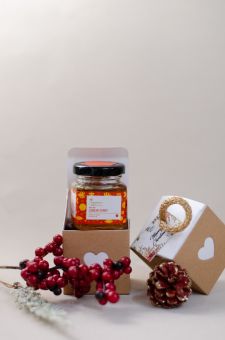 Mini 68g Honey Pot in Heart Shaped Kraft Box