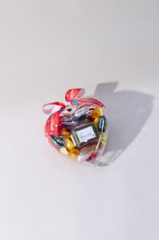 Mini Honey Pots in Heart Shaped Box with Honey Candies