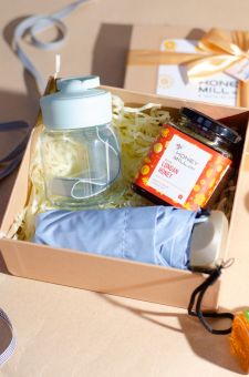 375g Honey with Bottle & Umbrella Gift Set