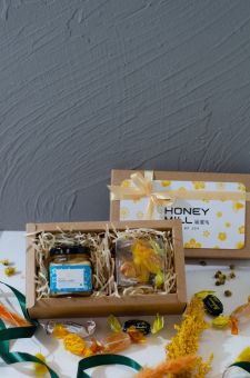  2-In-1 Mini Honey & Honey Candies Set